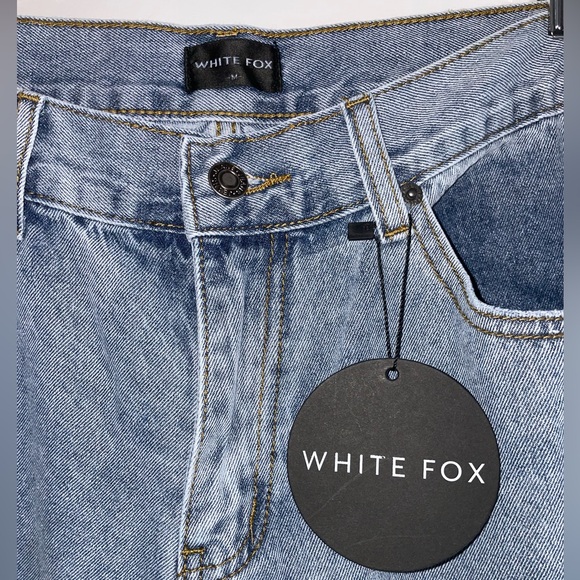 White fox boutique denim jeans size medium - Picture 3 of 4